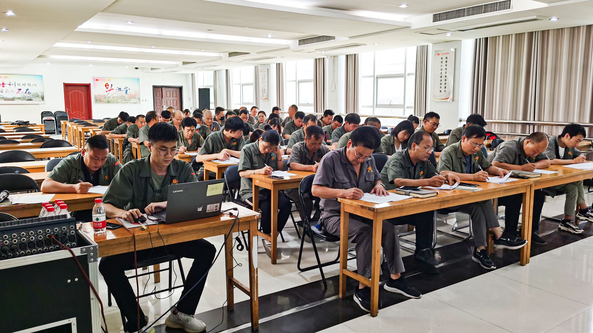 管业1-(2).jpg