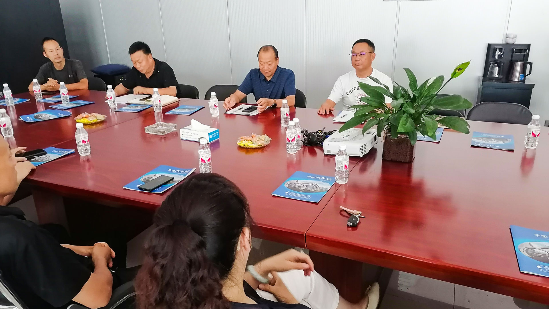 汽贸7.10-(2).jpg