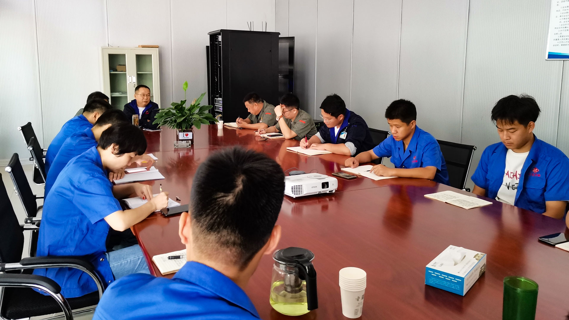 忠诚企业、爱岗敬业第二阶段会议-(3).jpg