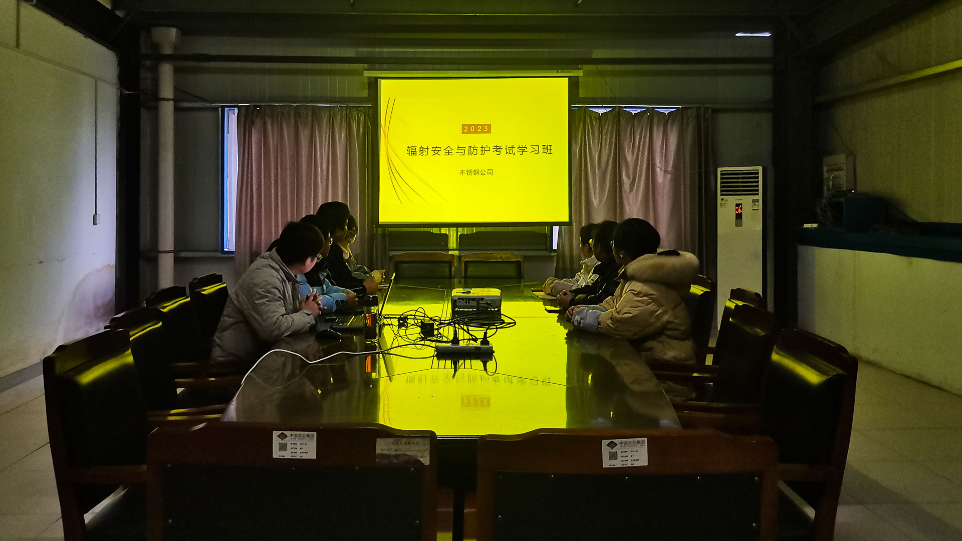 不锈钢-激发学习热情.jpg