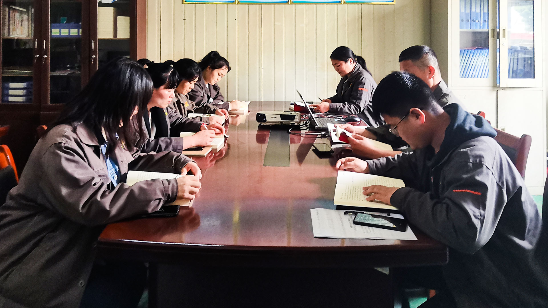不锈钢2.jpg